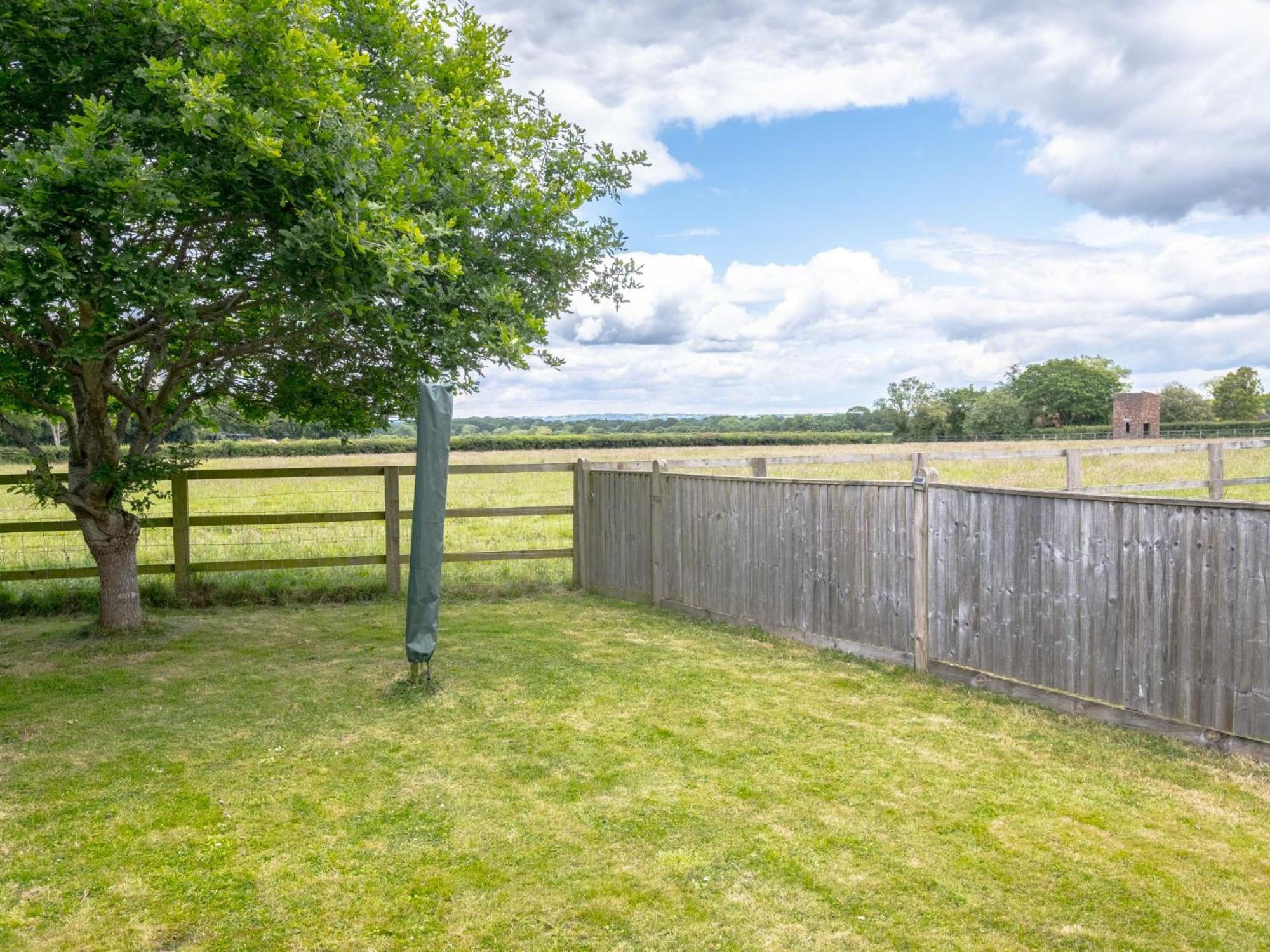 Holiday Home Woodhouse-4 By Interhome Shermanbury Esterno foto